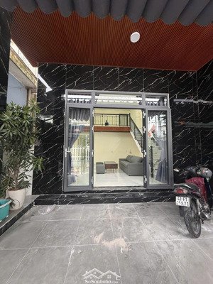 chính chủ bán nhà tô hiệu hẻm 4m, ô tô đậu cửa, nhà mới full nội thất