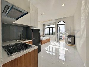 căn hộ ban công mới xây full nội thất nguyễn thiện thuật bình thạnh gần chợ bà chiểu cầu bông q1