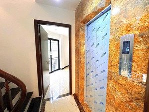 20tỷ9 có siêu phẩm lô góc 55m2 ga ra ô tô hoàng quốc việt xây 5 tầng thang máy