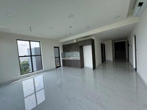 siêu phẩm diamond centery 3pn 3wc | ban công dài 6m siêu hiếm giá bán 9.8 tỷ