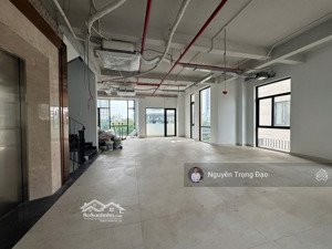 cho thuê tòa 7 lầu đường bát nàn, quận 2, tp thủ đức, 7*22m, hầm, máy lạnh âm trần, thang máy