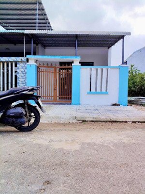 chính chủ cần bán nhà khu tđc hòa liên 5, 100 m², nhà đổ mê kiên cố vào ở ngay chỉ 3 tỷ 550