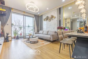 chủ nhà kẹt tiền cần bán nhanh chcc terra royal. 6.8tỷ liên hệ em: call/zalo