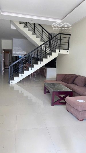 bán nhà 4 tầng có 9 phòng căn hộ - khu biển sơn thủy ngay trung tâm hành chính quận giá tốt