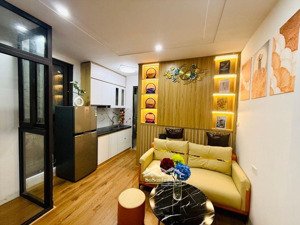 chính chủ gửi bán căn hộ phố phạm ngọc thạch - trung tâm đống đa, gần nhiều trường đh lớn - 1.79 tỷ