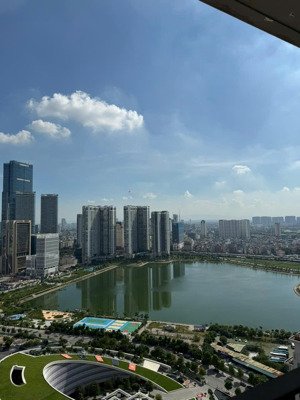 chính chủ bán căn hộ sky park dt 128m2 3pn căn góc hướng đn view hồ sđcc full nt đẹp giá 13.5 tỷ
