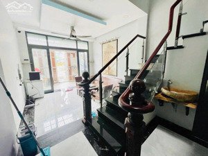 bán nhanh nhà trệt lầu ở ngay 5 * 14m, sau lưng coca cola đối diện khu cnc, 5.25 tỷ (tl)