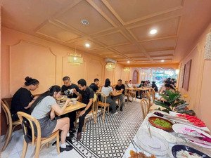 cho thuê nhà mặt phố huỳnh thúc kháng diện tích 70m2 x 5 tầng + tum mặt tiền 10m nhận diện tốt