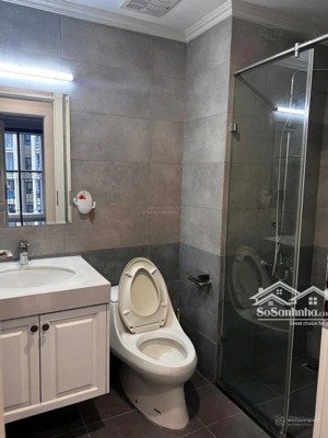 chính chủ cho thuê căn hộ cc cao cấp 80m2 gần chợ mơ / cầu vĩnh tuy