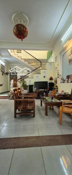 bán nhà 2 tầng mặt tiền đường (7m5) nguyễn xí, gần hồ quý ly, dt 100m2, giá 7,18 tỷ