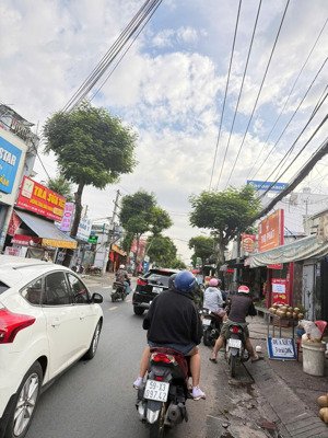 mt đường 11 - gần chợ- kinh doanh đa ngành nghề- 175m2- ngang 5m đẹp