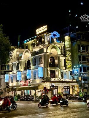 cần bán toà nhà đẹp nhất quận 1. góc 2 mặt tiền đường trần đình xu p. côl với dt: 10x22m giá 110 tỷ