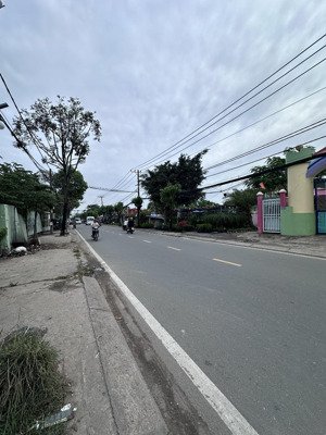 mặt tiền linh đông- 201m2- ngang khủng 9.5m chỉ 22t còn tl