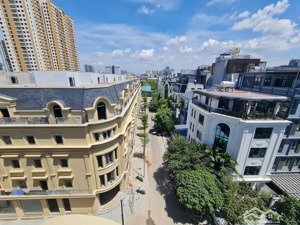 do cần tiền nên tôi bán gấp thanh khoản lô góc 124m2 mặt tiền 8m, vị trí trung tâm