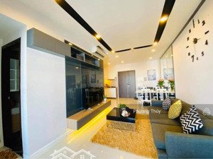 hạ giá 300 triệu bán nhanh, ch screc tower q.3, giá 1 tỷ 720 dt76m2, 2pn2nvs, nội thất cơ bản - shr