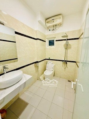 cực hiếm sót lại duy nhất 1 căn bồ đề, long biên