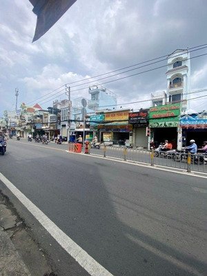 nhà mặt tiền kinh doanh hậu giang quận 6 4 tầng btct nhỉnh 11 tỷ