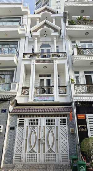 hẻm nhựa xe hơi 8m gần chợ tân hương. 4x25m=100m2. 4 tấm. giá rẻ nhỉnh 10 tỷ