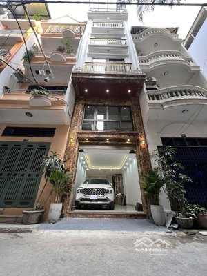 nhà 7t trần quốc hoàn phân lô đhsp ô tô vào nhà thang máy 21.7 tỷ