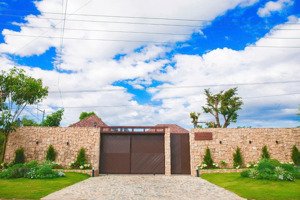 đất đẹp đầu tư nghỉ dưỡng tại đạ tẻh- lâm đồng dt 333m2 sẵn 100m2 tc mặt tiền nhựa giáp suối 4xxtr