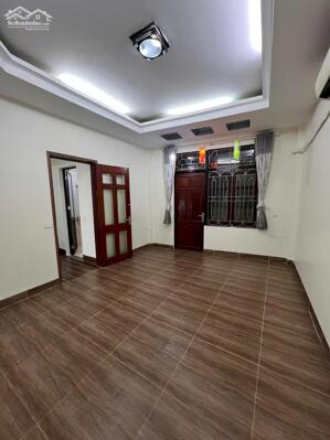 Cho thuê nhà riêng tại Ngõ 204 Trần Duy Hưng, Trung Hòa, Cầu Giấy 30m x 5T giá 12tr