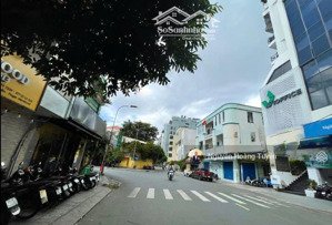 hiếm nhà bán ! mặt tiền trần khánh dư,p.tân định, quận 1. dt: 8,4 x 18m-cn 153m2 vuông.giá 60 tỷ tl