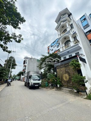 bán lô đất đường số 11 8m xe tải tránh nhau giá 7 tỷ thương lượng , 76m2