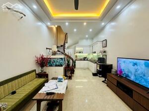 Bán nhà Trường Chinh 68m2 đường oto ngõ thông gần phố nở hậu 11.3 tỷ