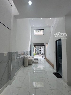 bán nhà mới 2 tầng ngay lê văn quớ- aeon tên lửa-48m2- hẻm xe hơi- giá 4.2 tỷ tl