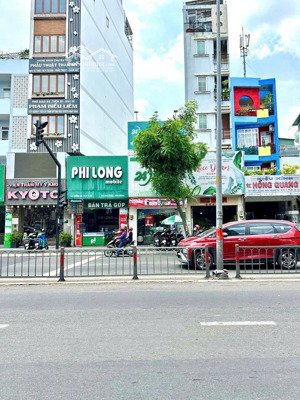 chính chủ gấp bán nhà mặt tiền 3 tháng 2 quận 10, ctxd mới hầm 7 tầng, vị trí siêu đẹp chỉ 26 tỷ tl