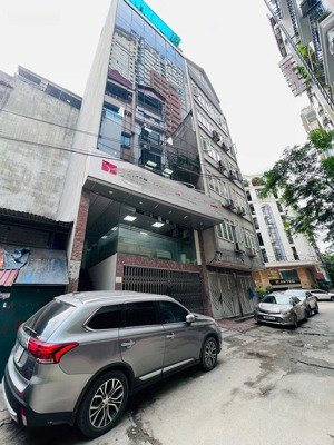 bán nhà hoàng quốc việt sửa làm văn phòng cty. đường ô tô tránh. 75m2, mặt tiền 5m, giá 27t