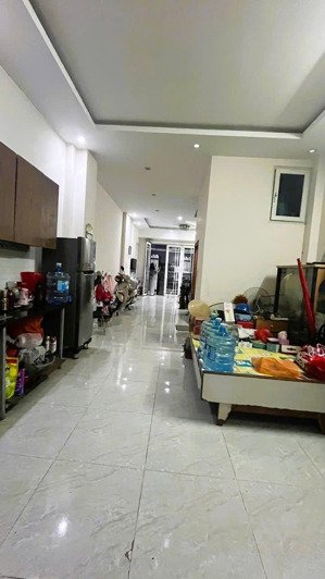 nhà 3 tầng 4pn - ngang 4.7m hiếm - sân rộng - xe hơi đỗ cửa - đường 160 tăng nhơn phú a - chỉ 5.7tỷ