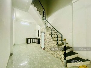 bán gấp nhà đẹp định công 30m gần phố, gần chợ giá 4.7 tỷ