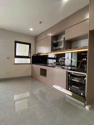 bán chcc nam đô, diện tích 94m2, chia 3 phòng ngủ 2 wc. tầng trung