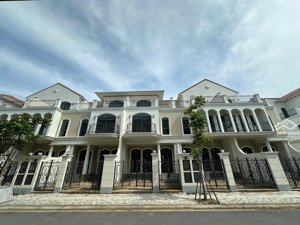 gía tốt nhất thị trường nhà phố 8x20 the suite chỉ 8 tỷ căn duy nhất