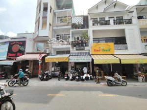 giảm mạnh 2,7 tỷ! chỉ 9,8 tỷ sỡ hữu ngay mặt tiền trần khắc chân, quận 1. nhà 4 tầng kiên cố, 33m2