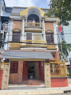 cần bán nhanh nhà trung tâm đường võ thị sáu -quận 3- dt 6 x20m - 4 tầng - dt 120 triệu - giá 34 tỷ