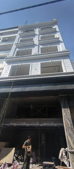 chính chủ cần bán nhà 62m2, lô góc, 6 tầng, mặt tiền 7,5m thang máy nhập khẩu
