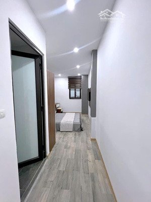 cho thuê chdv cao cấp full đồ cực đẹp tại cầu giấy, giá chỉ 5.3 triệu/tháng