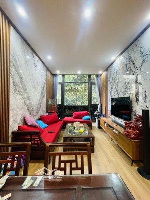 bán nhà phố trung kính, dt60m, phân lô, ô tô tránh, 6 tầng thang máy, kinh doanh