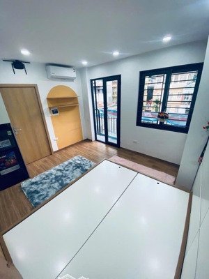 bán bds dòng tiền phố pháo đài láng 50m2 xây 7 tầng, chia 11 căn hộ khép kín, giá bán 14 tỷ.