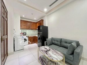 căn hộ 2pn 2wc đầy đủ nội thất, gần thảo cầm viên, quận 1