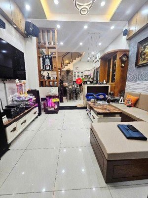 phú nhuận, hẻm xe hơi phan đăng lưu_nguyễn kiệm, 3 tầng, 5pn, dt 4x16, ở/chdv, nhỉnh 10 tỷ