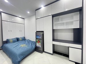 bán toà căn hộ dịch vụ yên duyên, 50m2 x 7 tầng thang máy, mặt tiền 5.4m, pccc đầy đủ, giá 10.7 tỷ