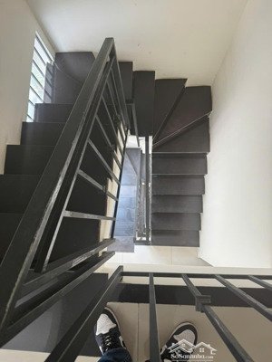 bán nhà phố 8x18m đường lớn nam thông 3 phú mỹ hưng - hướng đông nam