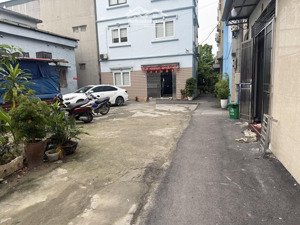 đất đẹp ở ngay, 72.4m2 pháp lý chuẩn- đường to-thoáng- sát trường qt,phúc lợi long biên, hà nội