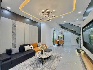 nhà 2 tầng 3pn kiệt núi thành, sau nhà mặt tiền, full nội thất