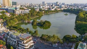 bán nhà mặt hồ hoàn kiếm, dt 82m x 3 tầng, mặt tiền 8m, view hồ 2 mặt thoáng