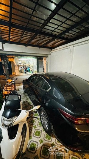 bán gấp nhà mặt tiền quận phú nhuận - ô tô để trong nhà thoải mái - 67m2 (3.9 x 18) không quy hoạch