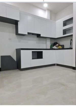 trung tâm đống đa nhà đầu đường xã đàn - cạnh công viên thống nhất - cạnh trường đại học bách khoa